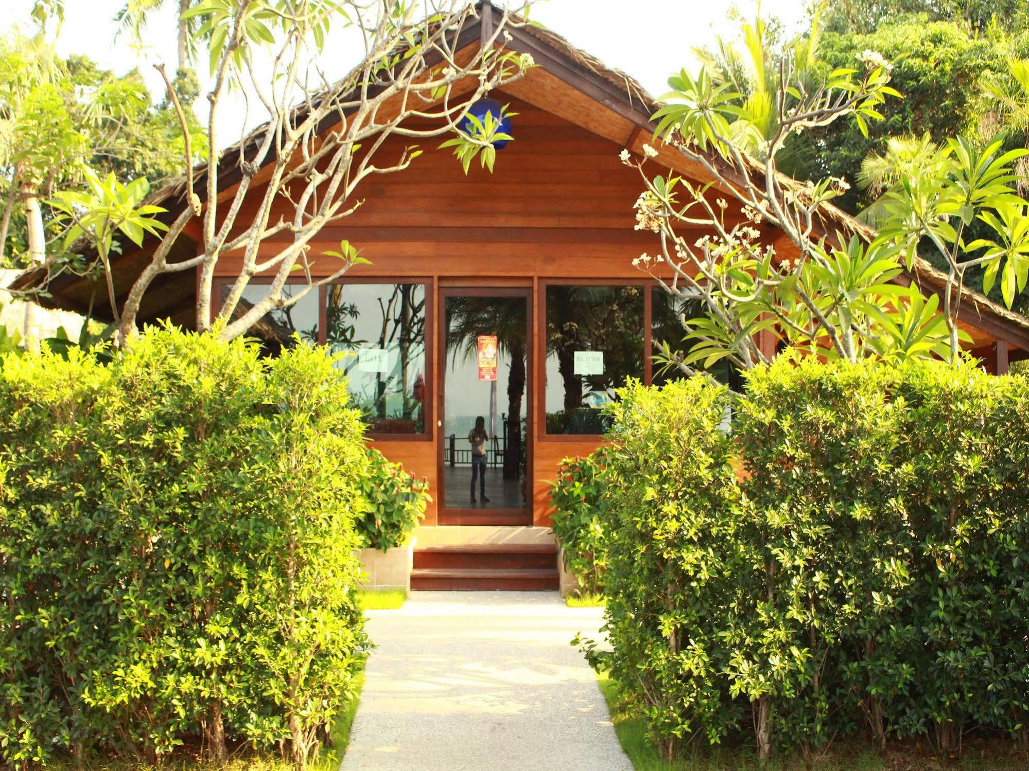 Bangrak Beach Club 波普托 外观 照片